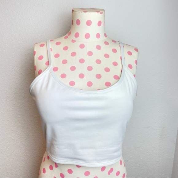 SOLD - PINK Ultimate Lightly Lined Sports Crop Top Bra Cross Back White Large - Picture 3 of 9